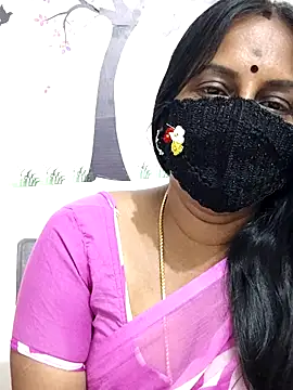 Snapshot of Tamil_Meera12 chatting on March 2026 08:19:01 AM Tamil Meera12 online show from March 2026 08:19:01 AM