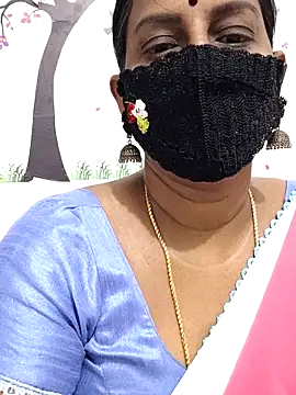 Snapshot of Tamil_Meera12 chatting on March 2026 04:50:02 PM Tamil Meera12 online show from March 2026 04:50:02 PM