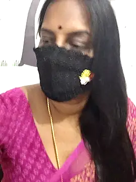 Snapshot of Tamil_Meera12 chatting on April 2026 05:19:08 AM Tamil Meera12 online show from April 2026 05:19:08 AM
