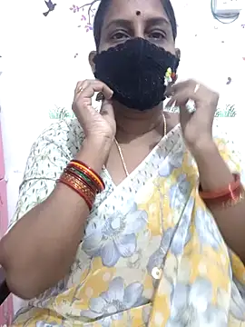 Snapshot of Tamil_Meera12 chatting on April 2026 05:21:02 PM Tamil Meera12 online show from April 2026 05:21:02 PM