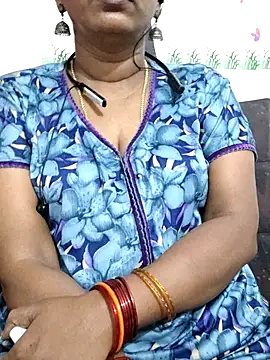 Snapshot of Tamil_Meera12 chatting on April 2026 04:00:01 AM Tamil Meera12 online show from April 2026 04:00:01 AM