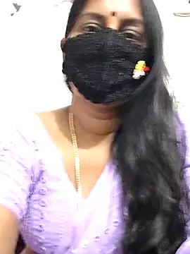 Snapshot of Tamil_Meera12 chatting on April 2026 04:57:02 PM Tamil Meera12 online show from April 2026 04:57:02 PM