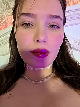 Snapshot of GoddessYanaMironova chatting on April 2026 09:30:02 PM GoddessYanaMironova online show from April 2026 09:30:02 PM