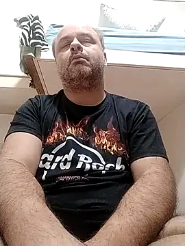 NAvoglia online show from October 2025 06:10:01 PM