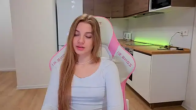 Snapshot of Enjoy_everymoment_ chatting on March 2026 08:34:02 PM Enjoy everymoment online show from March 2026 08:34:02 PM