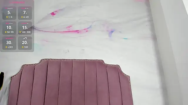 Lia Guzman online show from November 2025 03:30:01 AM