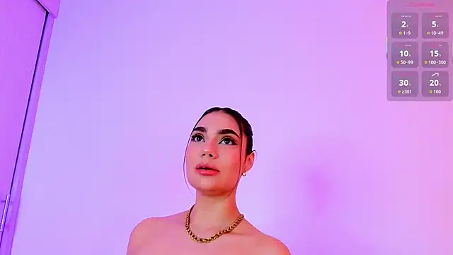 Alyssia Collins online show from November 2025 04:59:02 AM