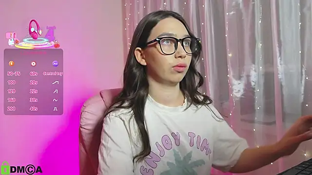 Snapshot of Arianahot777 chatting on September 2025 08:30:01 PM Arianahot777 online show from September 2025 08:30:01 PM