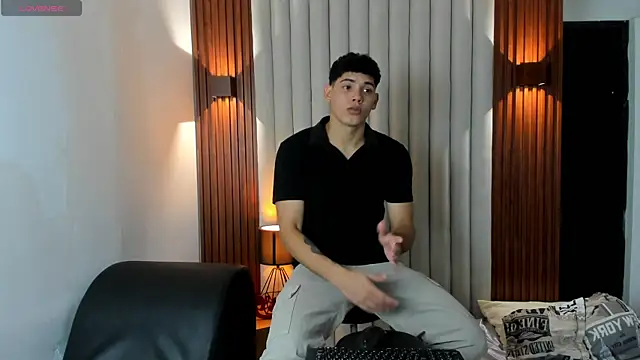 Justin mack online show from December 2025 08:26:02 PM