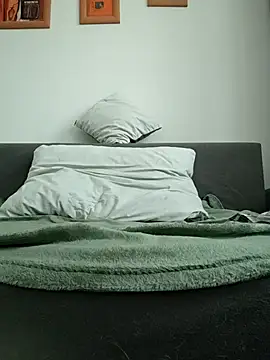 Snapshot of bouraktom6 chatting on April 2026 11:43:01 AM bouraktom6 online show from April 2026 11:43:01 AM