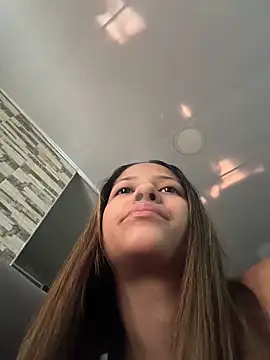 vicky bass online show from November 2025 09:26:02 PM