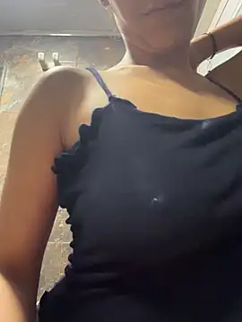 vicky bass online show from November 2025 01:55:01 AM