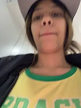 vicky bass online show from November 2025 09:03:01 PM