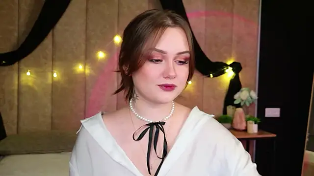 Snapshot of Kendra_Parlow chatting on November 2025 08:30:02 PM Kendra Parlow online show from November 2025 08:30:02 PM