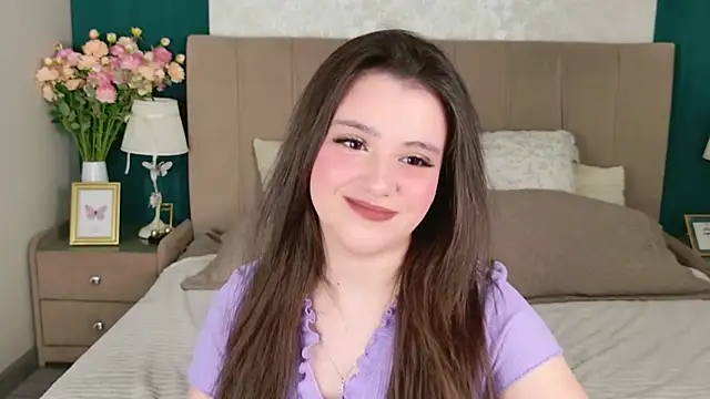 Snapshot of Pauline_Heaven chatting on September 2025 06:13:01 AM Pauline Heaven online show from September 2025 06:13:01 AM