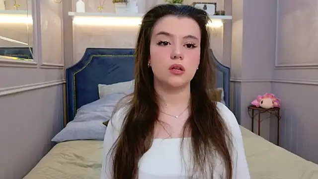 Snapshot of Pauline_Heaven chatting on November 2025 05:29:02 AM Pauline Heaven online show from November 2025 05:29:02 AM