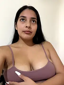 Snapshot of ariana_sweet87 chatting on November 2025 06:54:01 PM ariana sweet87 online show from November 2025 06:54:01 PM