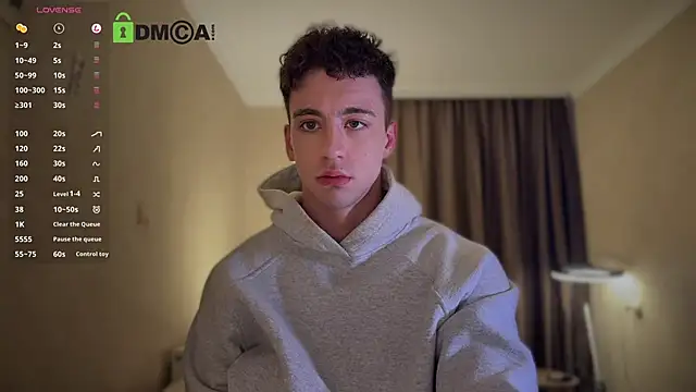 VincentSmith02 online show from October 2025 11:43:01 AM