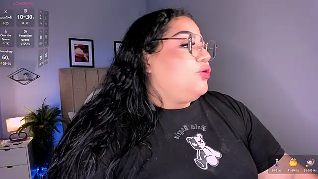 Snapshot of _michel_bbw chatting on February 2026 03:21:02 AM michel bbw online show from February 2026 03:21:02 AM