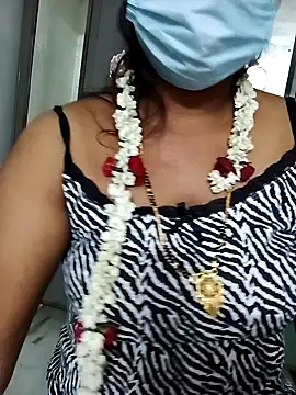 Snapshot of Tamil_Radha chatting on February 2025 05:29:01 PM Tamil Radha online show from February 2025 05:29:01 PM