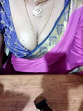 Snapshot of Tamil_Radha chatting on September 2025 05:24:02 PM Tamil Radha online show from September 2025 05:24:02 PM