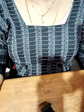 Snapshot of Tamil_Radha chatting on September 2025 05:15:02 PM Tamil Radha online show from September 2025 05:15:02 PM