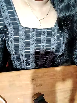 Snapshot of Tamil_Radha chatting on September 2025 05:49:01 PM Tamil Radha online show from September 2025 05:49:01 PM