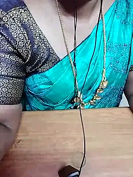 Snapshot of Tamil_Radha chatting on October 2025 05:41:02 PM Tamil Radha online show from October 2025 05:41:02 PM