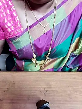 Snapshot of Tamil_Radha chatting on October 2025 06:16:02 PM Tamil Radha online show from October 2025 06:16:02 PM