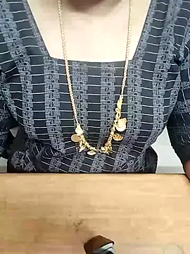 Snapshot of Tamil_Radha chatting on October 2025 11:47:02 PM Tamil Radha online show from October 2025 11:47:02 PM