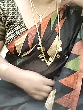 Snapshot of Tamil_Radha chatting on October 2025 02:29:02 PM Tamil Radha online show from October 2025 02:29:02 PM