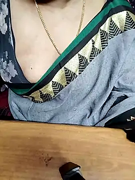 Snapshot of Tamil_Radha chatting on October 2025 05:57:02 PM Tamil Radha online show from October 2025 05:57:02 PM