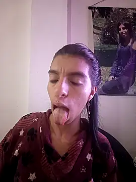 Ariell Kieran online show from September 2025 04:23:02 PM