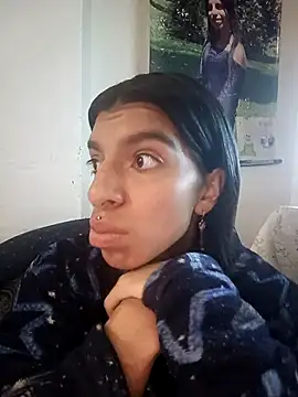 Ariell Kieran online show from October 2025 07:32:02 PM