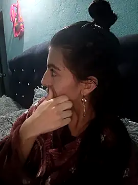 Ariell Kieran online show from November 2025 02:34:02 AM