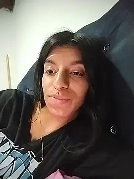 Snapshot of Ariell_Kieran chatting on June 2026 01:26:02 AM Ariell Kieran online show from June 2026 01:26:02 AM