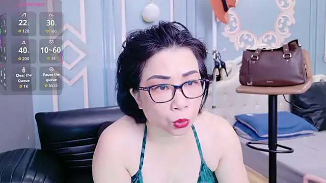 LucianaMe online show from April 2026 02:22:02 AM