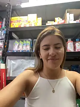 Andrea18 blonde online show from July 2026 03:38:02 PM