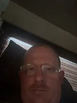 Snapshot of ClimbedCaelum chatting on April 2026 11:35:02 PM ClimbedCaelum online show from April 2026 11:35:02 PM