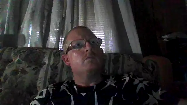 Snapshot of ClimbedCaelum chatting on April 2026 05:21:01 PM ClimbedCaelum online show from April 2026 05:21:01 PM