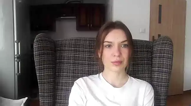 Snapshot of aurora_lust chatting on February 2025 07:44:02 AM aurora lust online show from February 2025 07:44:02 AM