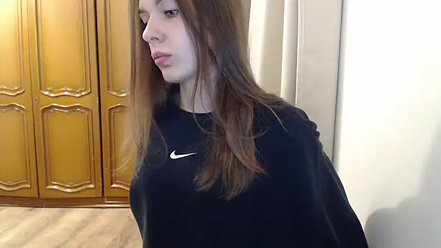 Snapshot of aurora_lust chatting on November 2025 06:36:02 AM aurora lust online show from November 2025 06:36:02 AM