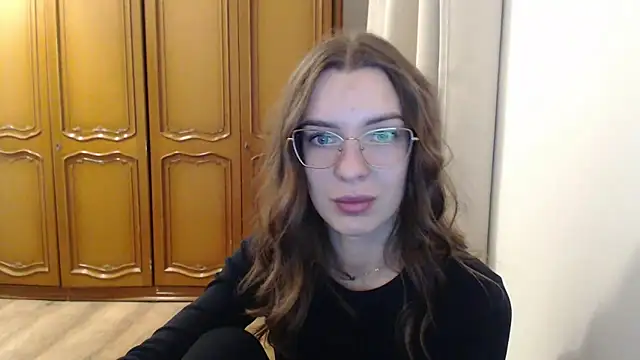 Snapshot of aurora_lust chatting on November 2025 06:34:02 AM aurora lust online show from November 2025 06:34:02 AM