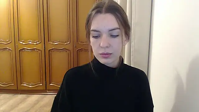 Snapshot of aurora_lust chatting on November 2025 06:24:02 AM aurora lust online show from November 2025 06:24:02 AM