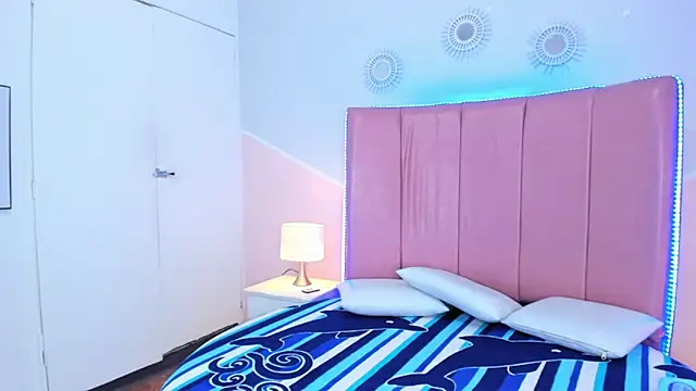 Liiam smith  online show from December 2025 12:21:01 PM