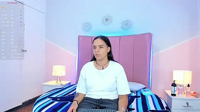 Liiam smith  online show from December 2025 12:44:02 PM