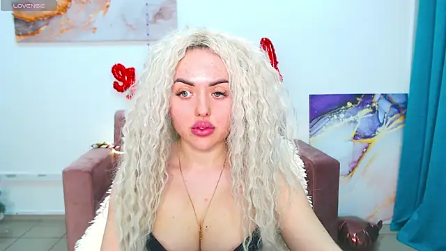 MissisCaty online show from February 2025 10:58:01 PM