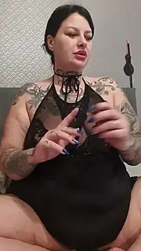 CannabisQueenn online show from October 2025 07:20:01 AM