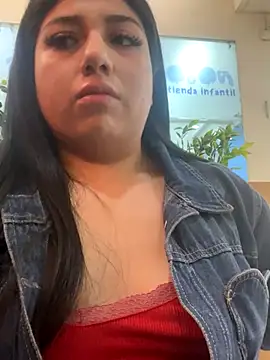 Snapshot of sweety_ashly chatting on November 2025 08:32:01 PM sweety ashly online show from November 2025 08:32:01 PM