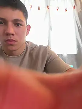 Snapshot of JamesCr_ chatting on February 2025 02:12:01 PM JamesCr online show from February 2025 02:12:01 PM